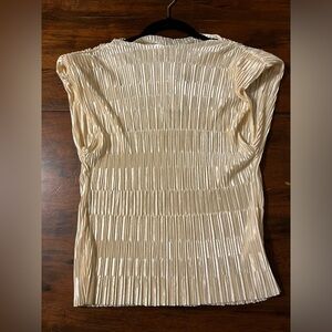 ASTR the label Cream Textured Blouse